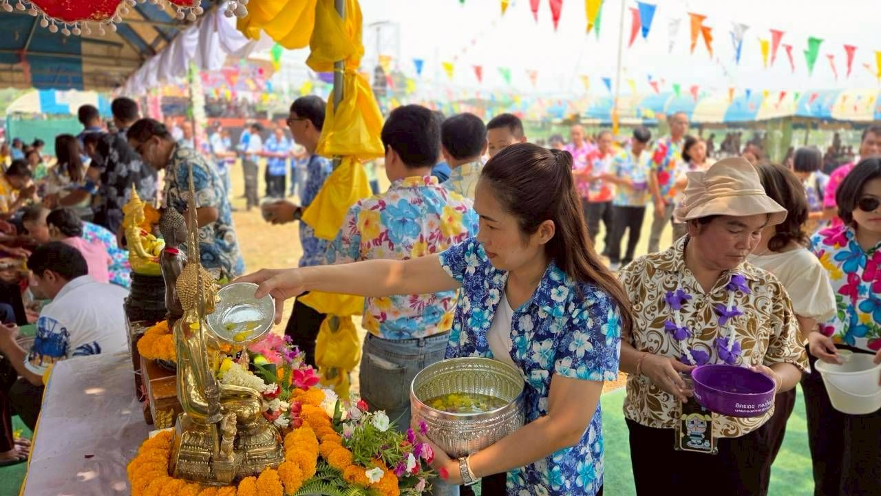 พช.น้ำหนาว ร่วมสืบสานประเพณีสงกรานต์ 2569 