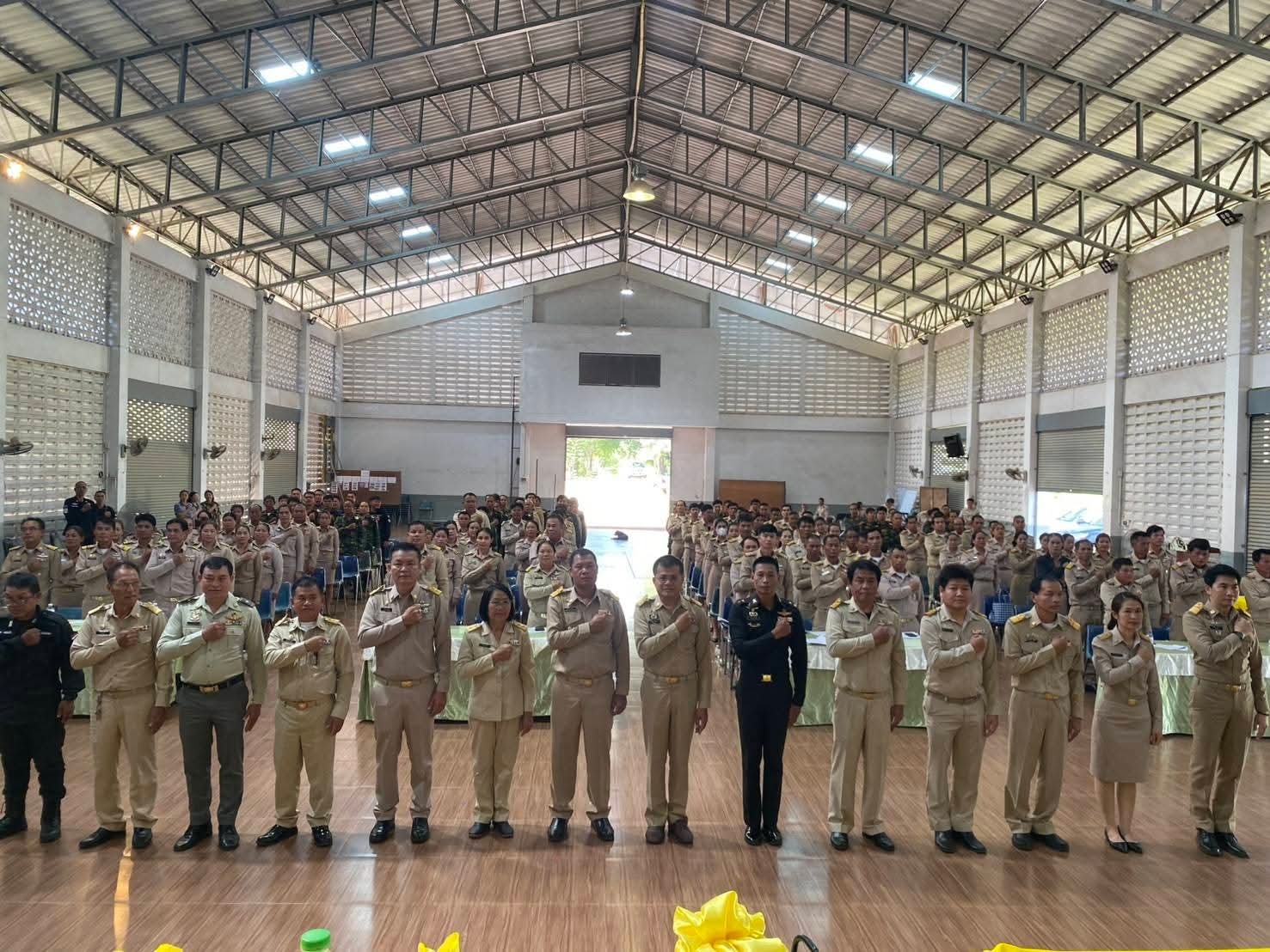 พช.น้ำหนาว ร่วมประชุมกำนันผู้ใหญ่บ้าน ประจำเดือนมิถุนายน 2569